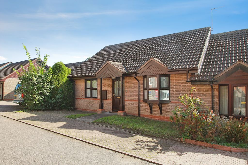 Property photo 1 of 20 Front