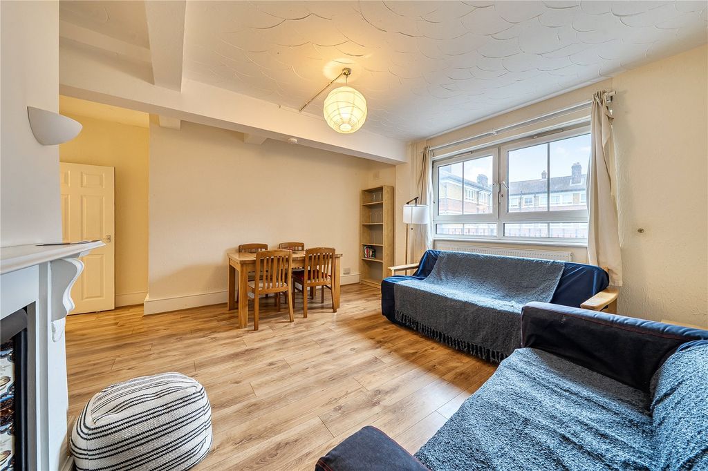 Property photo 2 of 18 Reception Room