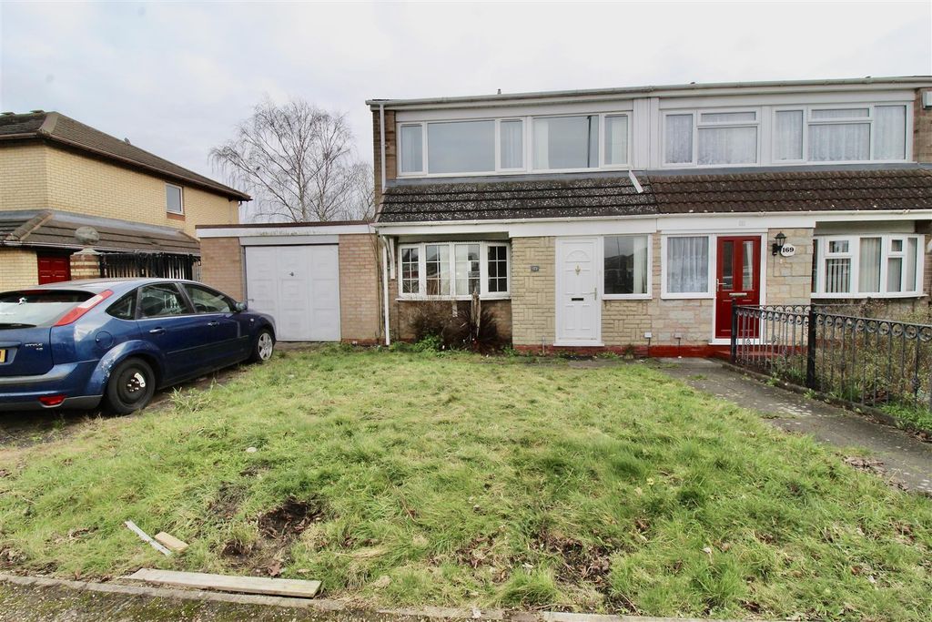 Property photo 1 of 19 Front Garden/Driveway