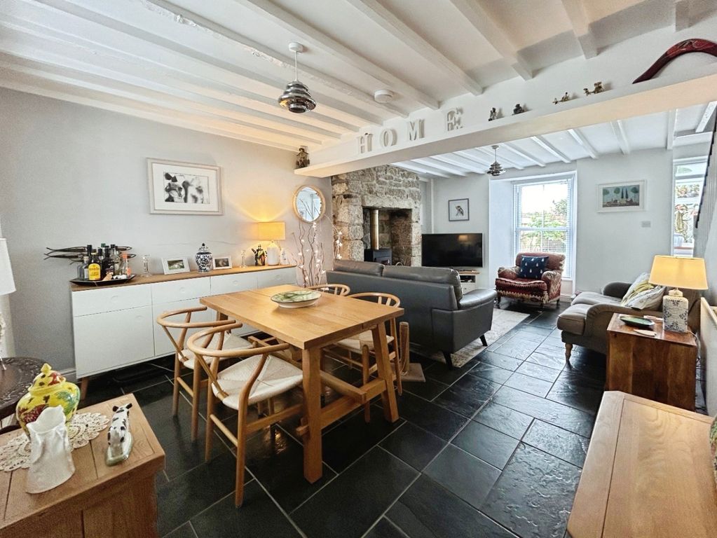 Property photo 2 of 24 4882894