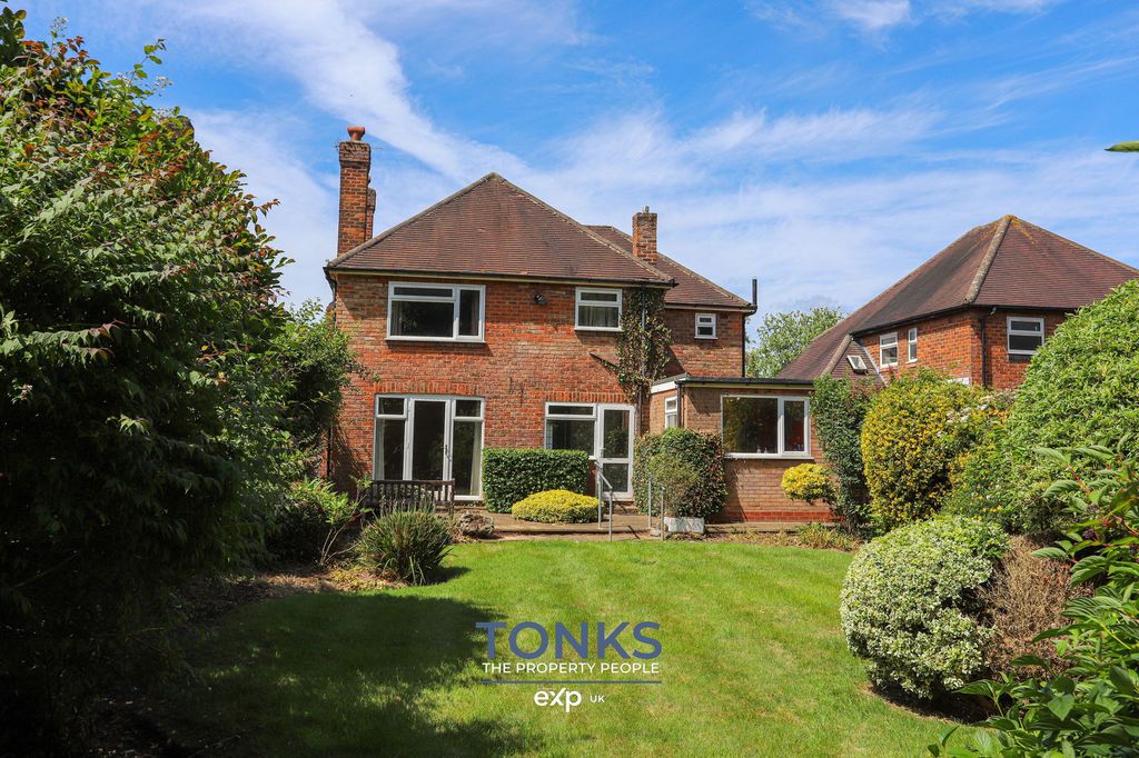 Property photo 2 of 26