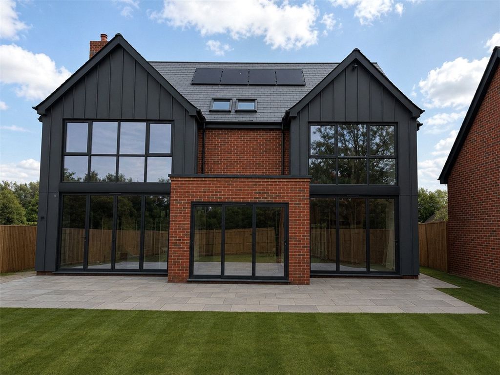 Property photo 1 of 3 Picture No. 01