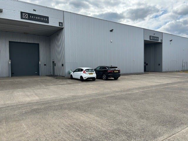 Property photo 1 of 7 V6 Vector Park