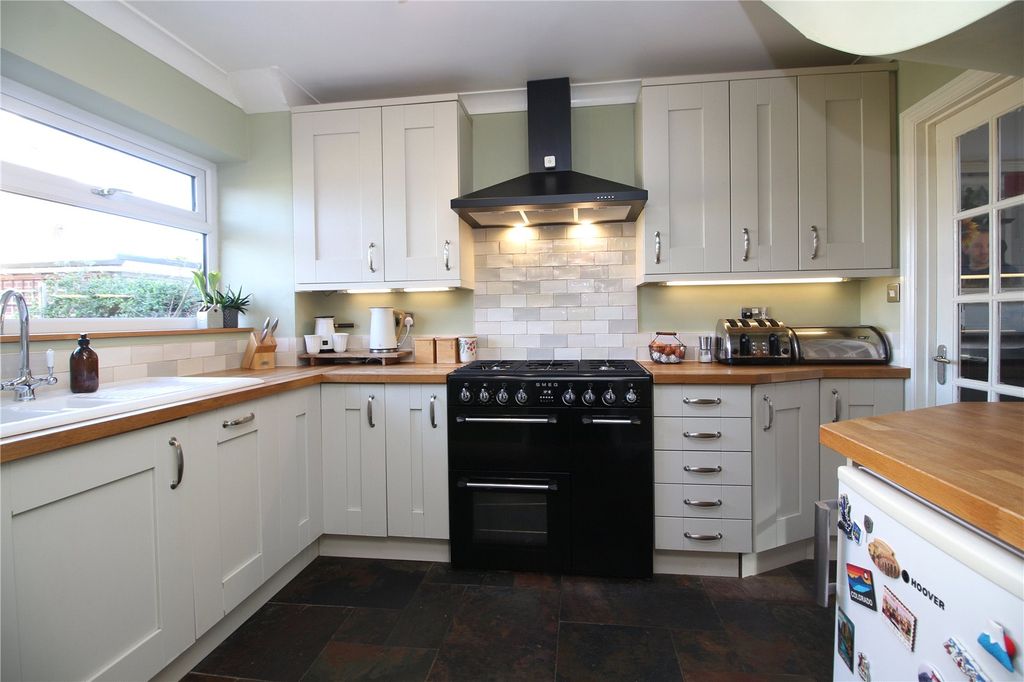 Property photo 3 of 14 Picture No. 06