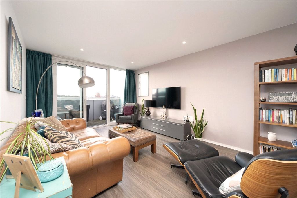 Property photo 1 of 9 Picture No. 15