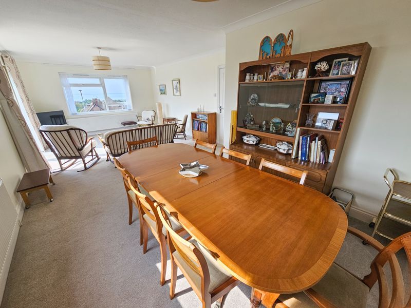 Property photo 3 of 16 Photo 6
