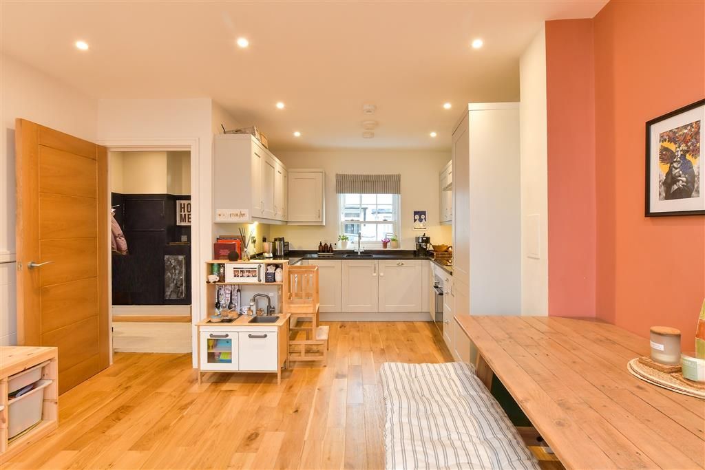 Property photo 3 of 12 Lounge/ Kitchen/ Diner