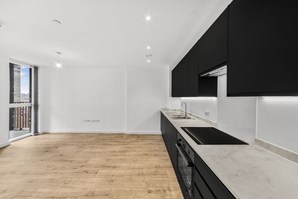 Property photo 2 of 15 Dsc_4888_High