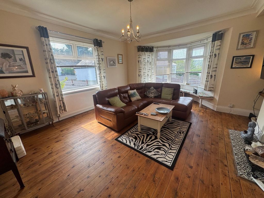 Property photo 2 of 29
