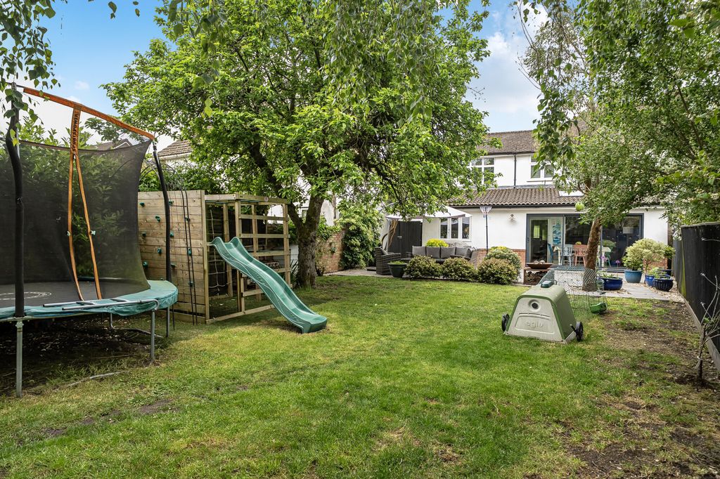 Property photo 2 of 14