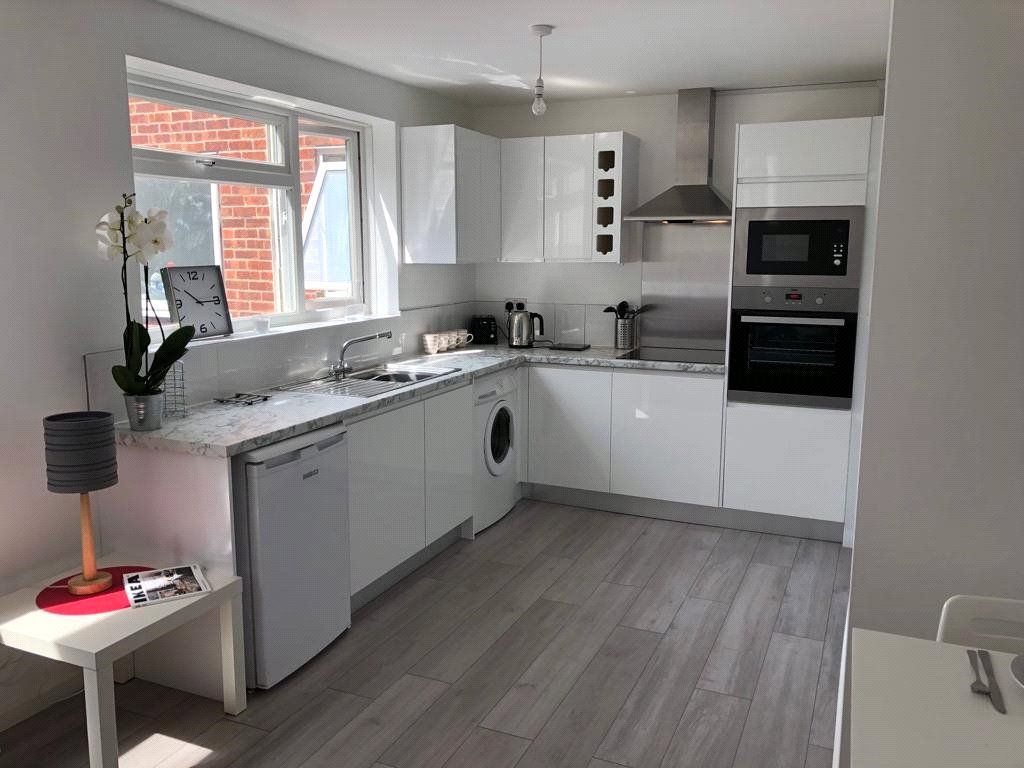 Property photo 3 of 4 Kitchen