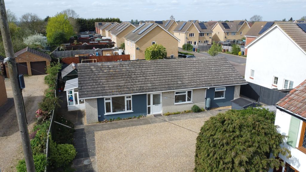 Property photo 2 of 18