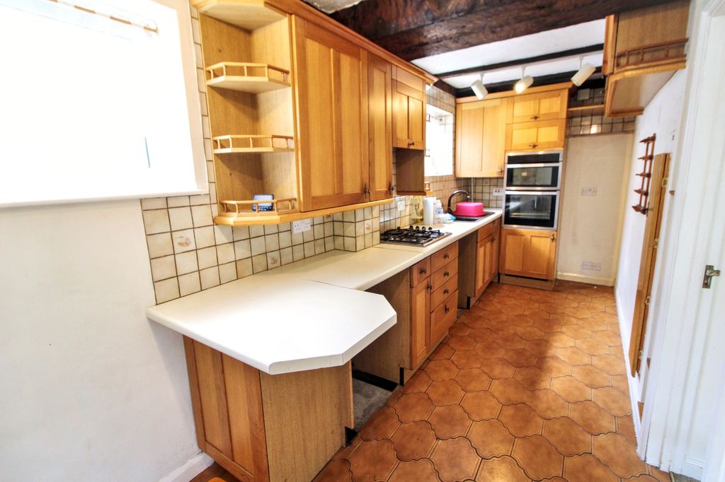 Property photo 2 of 18