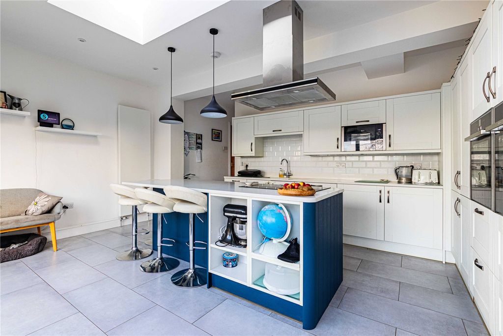 Property photo 3 of 17 Picture No. 19