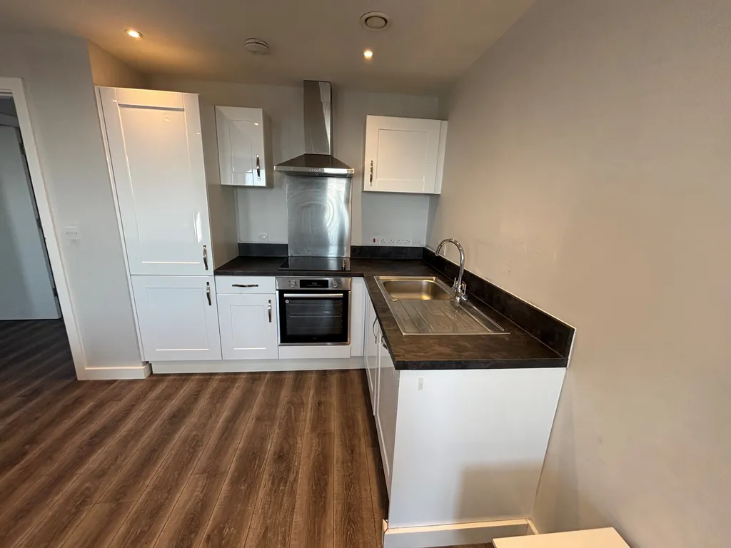 Apartment in Crosby, Waterloo - More