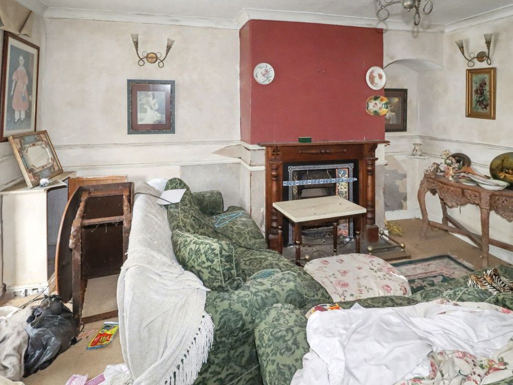 Property photo 3 of 17