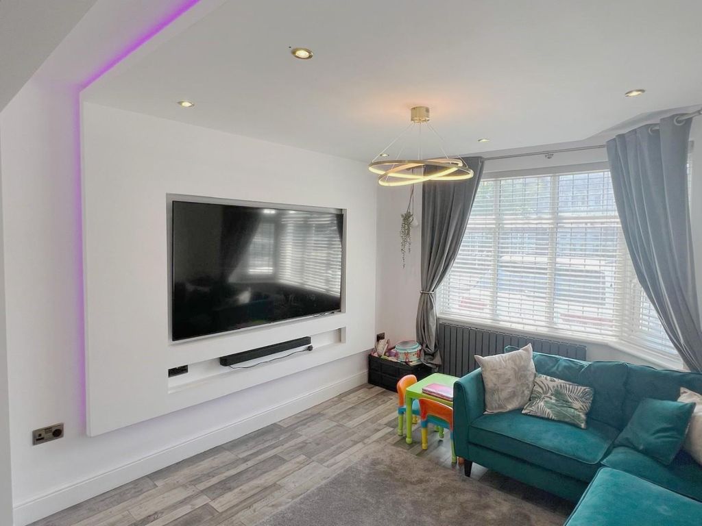 Property photo 3 of 23 6.Jpg