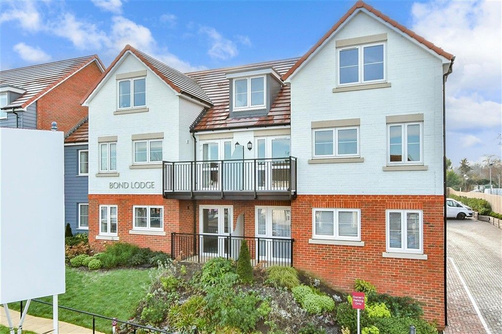 Property photo 1 of 12 Front