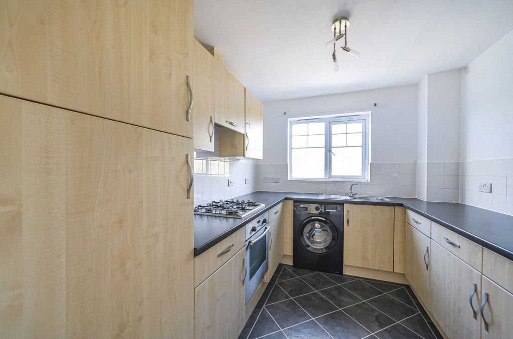Property photo 2 of 12 Picture No. 05