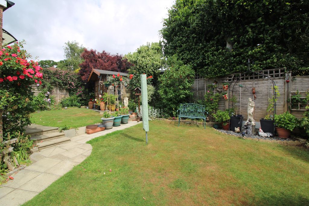 Property photo 3 of 17