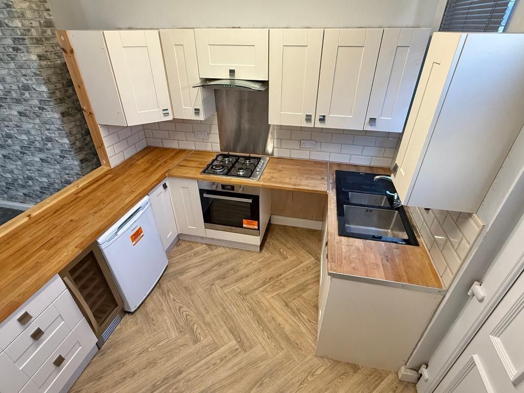 Property photo 2 of 8 Photo 2