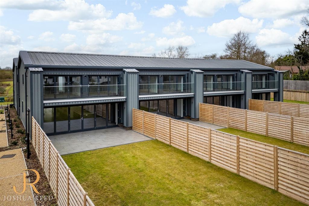 Property photo 1 of 33 External-13.Jpg