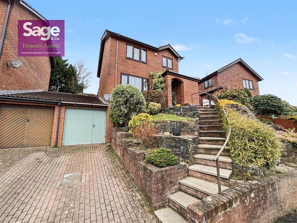 Property photo 1 of 34