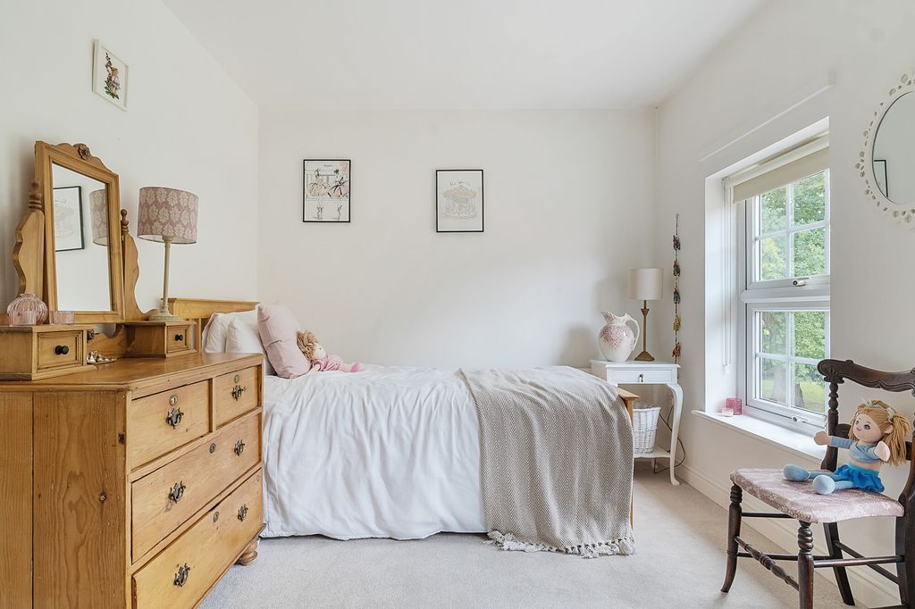 Additional image 21 of 5 bed detached house for saleMaurice Way, Marlborough SN8
