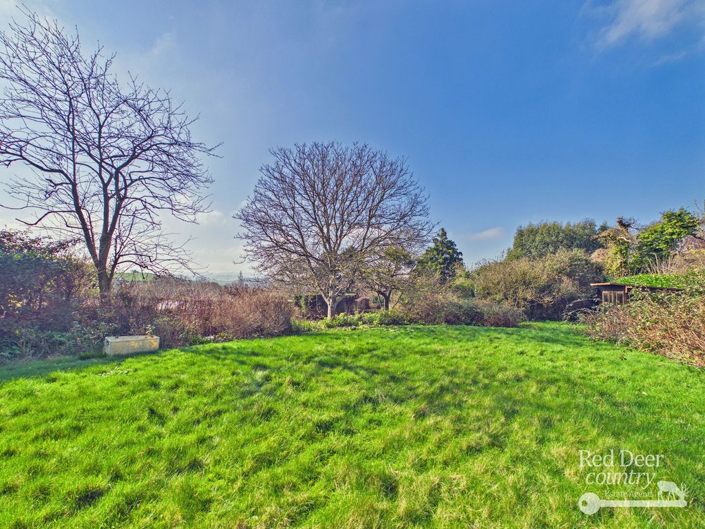 Property photo 2 of 23 Garden