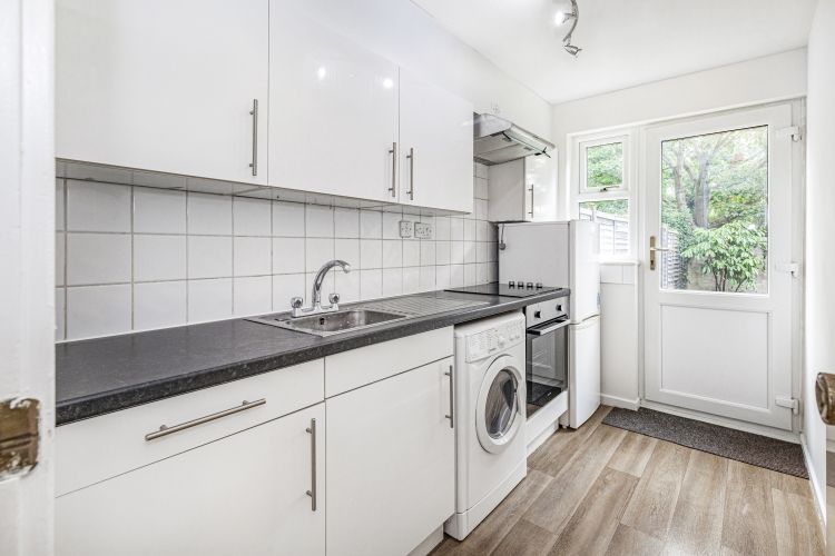 Property photo 2 of 9 302227