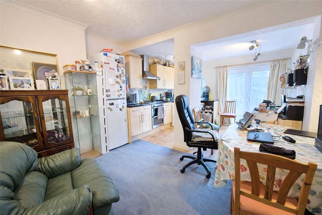 Property photo 3 of 10 Picture No. 04