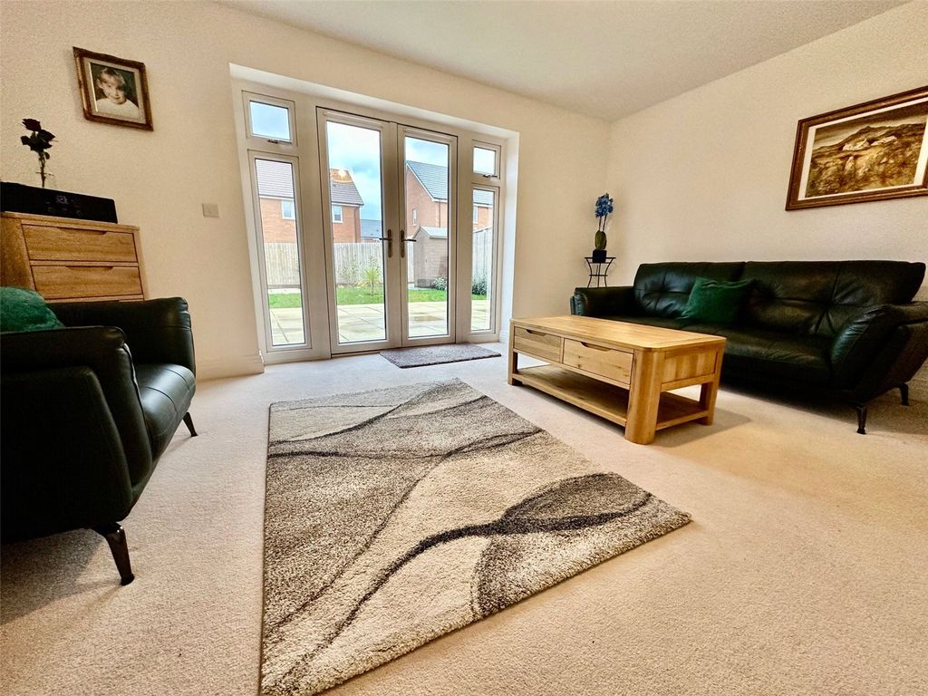 Property photo 2 of 15 Picture No. 06