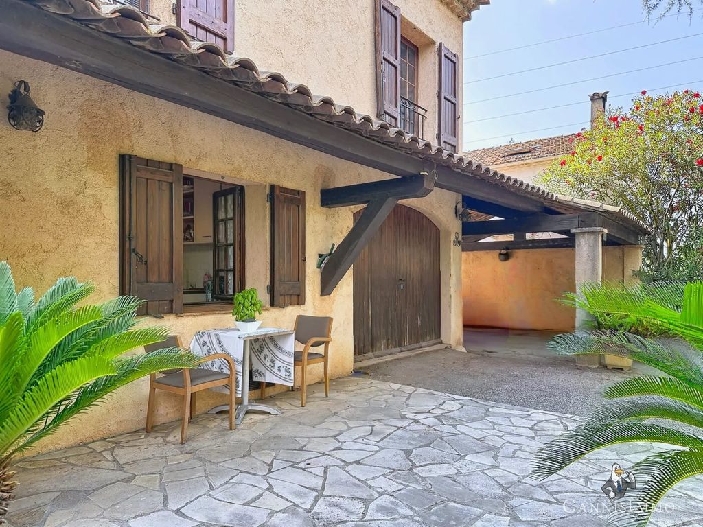 Property photo 1 of 1