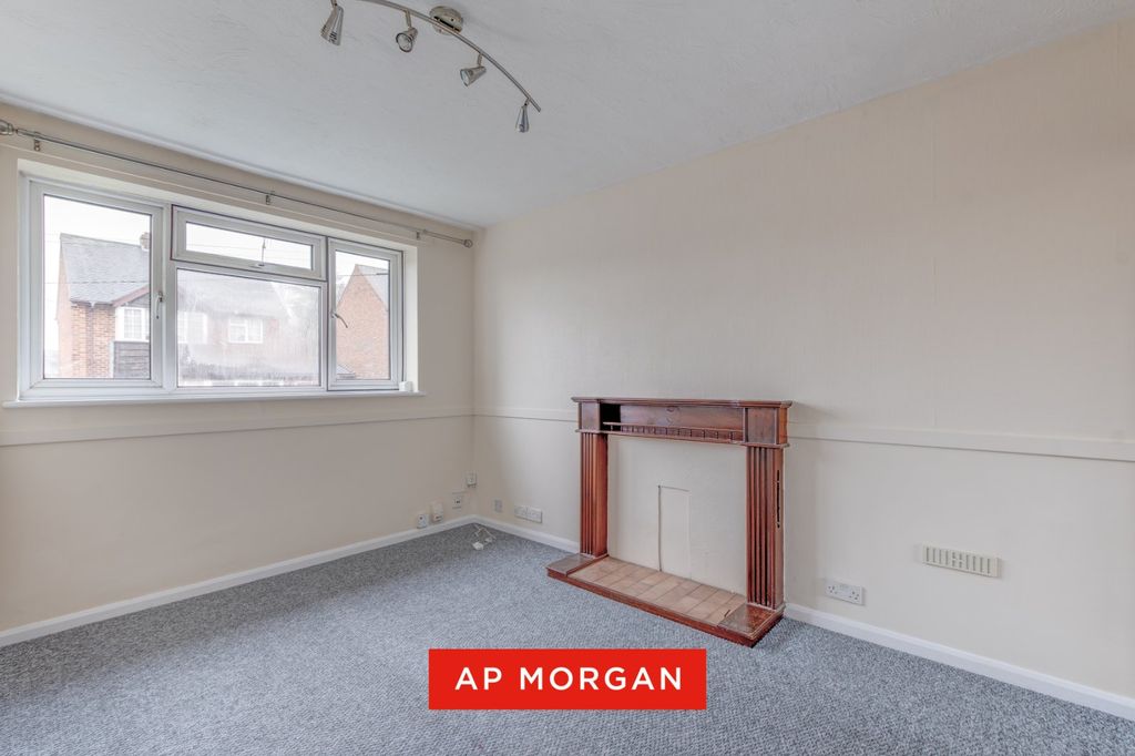 Property photo 2 of 9 Picture No. 12