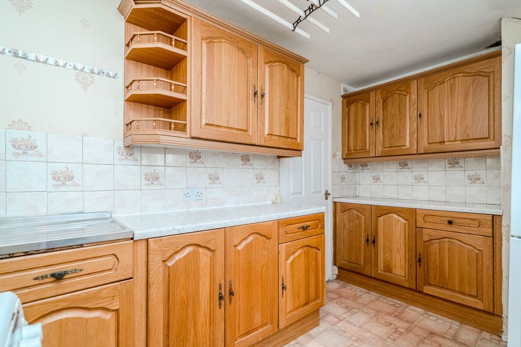 Property photo 3 of 26