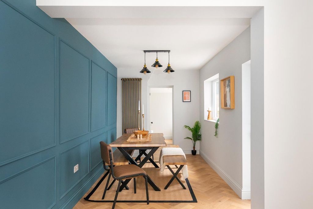 Property photo 3 of 35 0O4Stn - Dining Area D.Jpg
