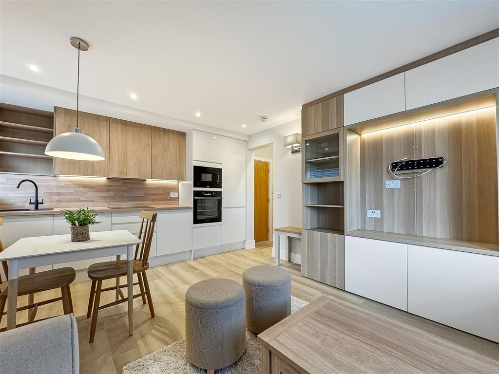 Property photo 2 of 13 4Af2E8B949c0c08B8c47209Ded21206A660A2695.Jpg