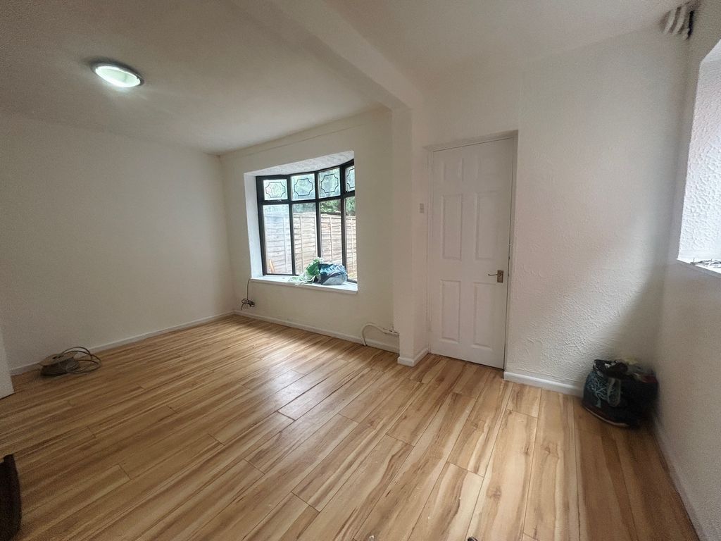 Property photo 2 of 10 Image