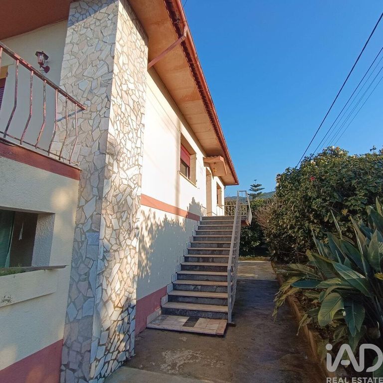 Property photo 3 of 33