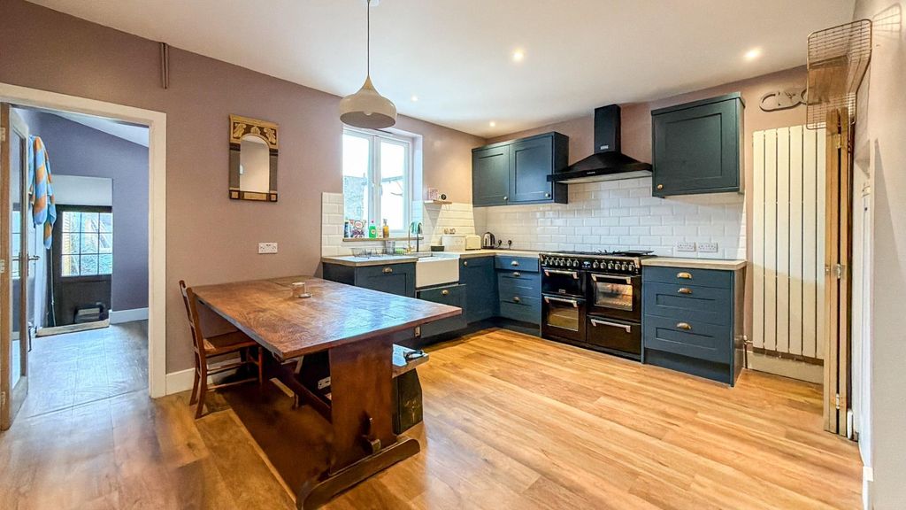 Property photo 1 of 11 Untitled-6311.Jpg