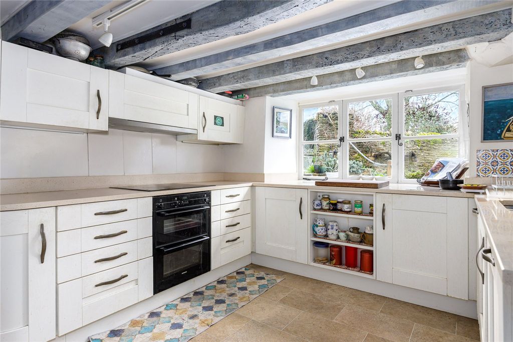 Property photo 3 of 25 Picture No. 12