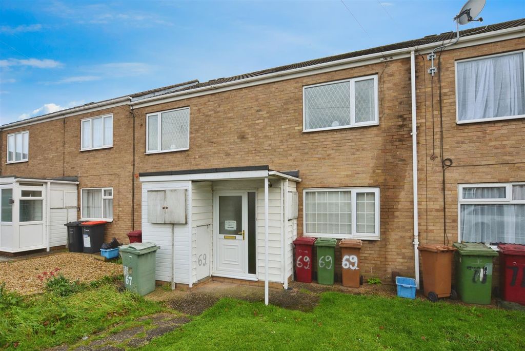 Property photo 1 of 14 Front