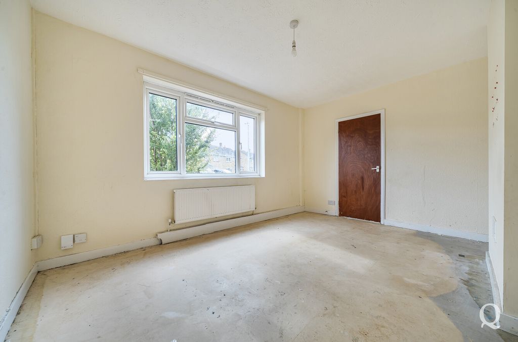 Property photo 3 of 21 6B3231E5-62d8-4F7...