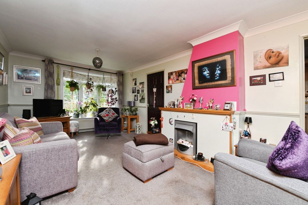 Property photo 3 of 16 Pbox-Img.Jpg