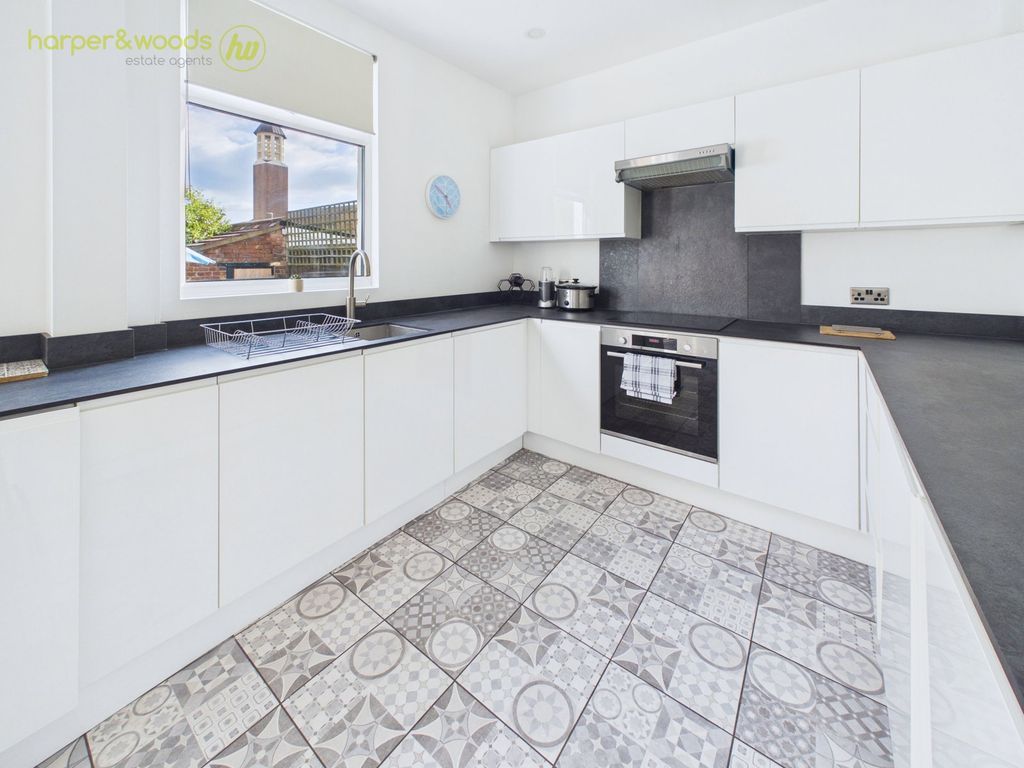 Property photo 3 of 29