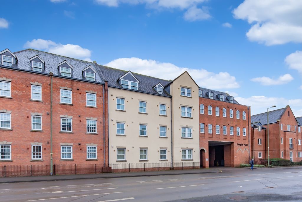 Property photo 1 of 11 122815