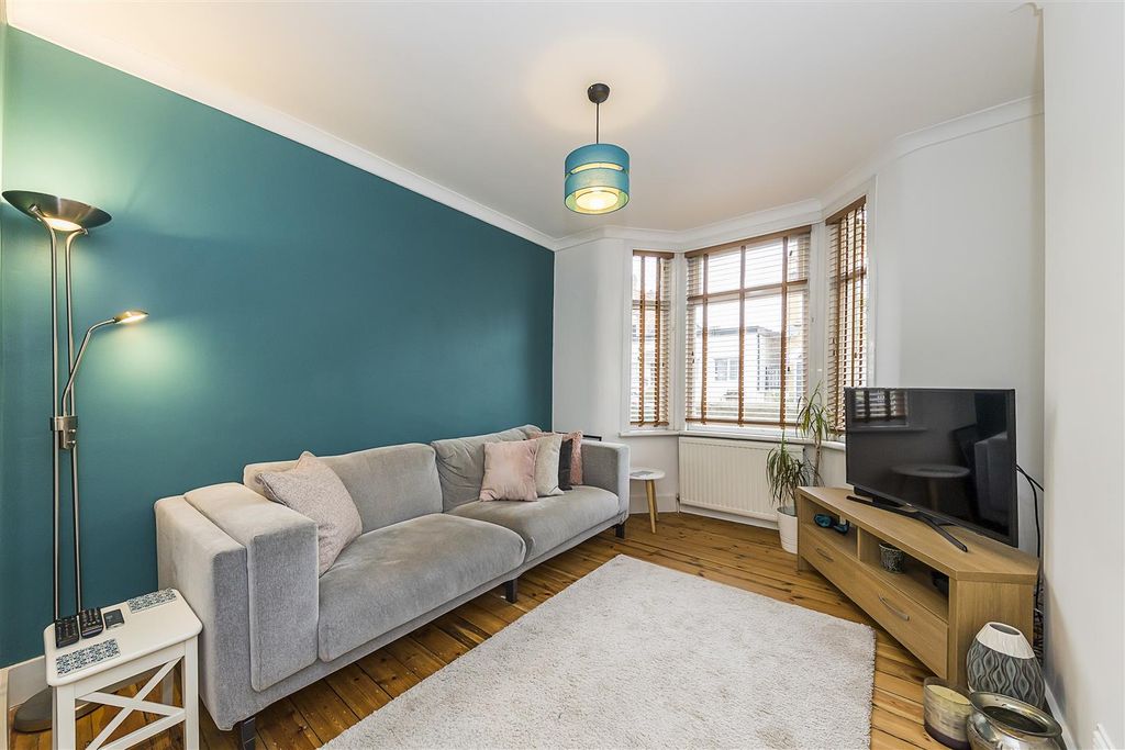 Property photo 2 of 20 2