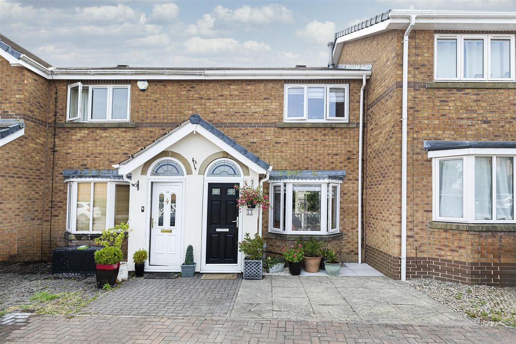 Property photo 1 of 34