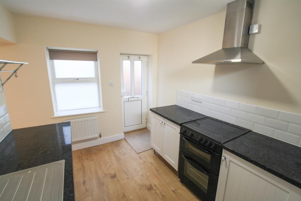 Property photo 3 of 10 Img_8393.Jpg