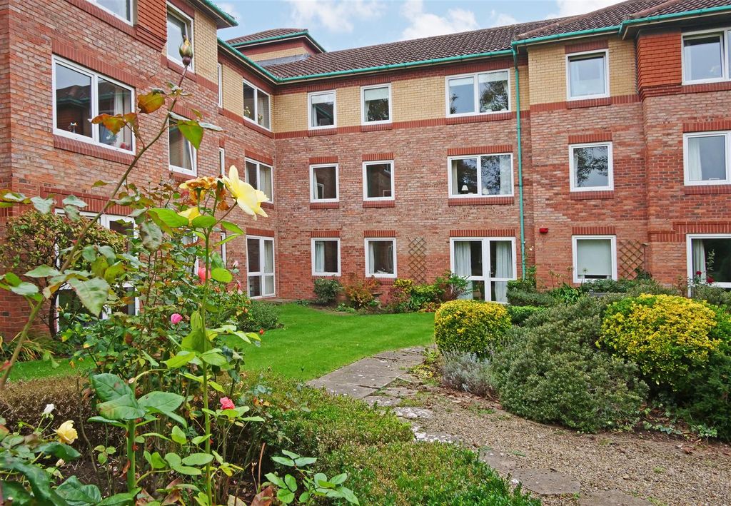 Property photo 1 of 11 Pnmb0388.Jpg